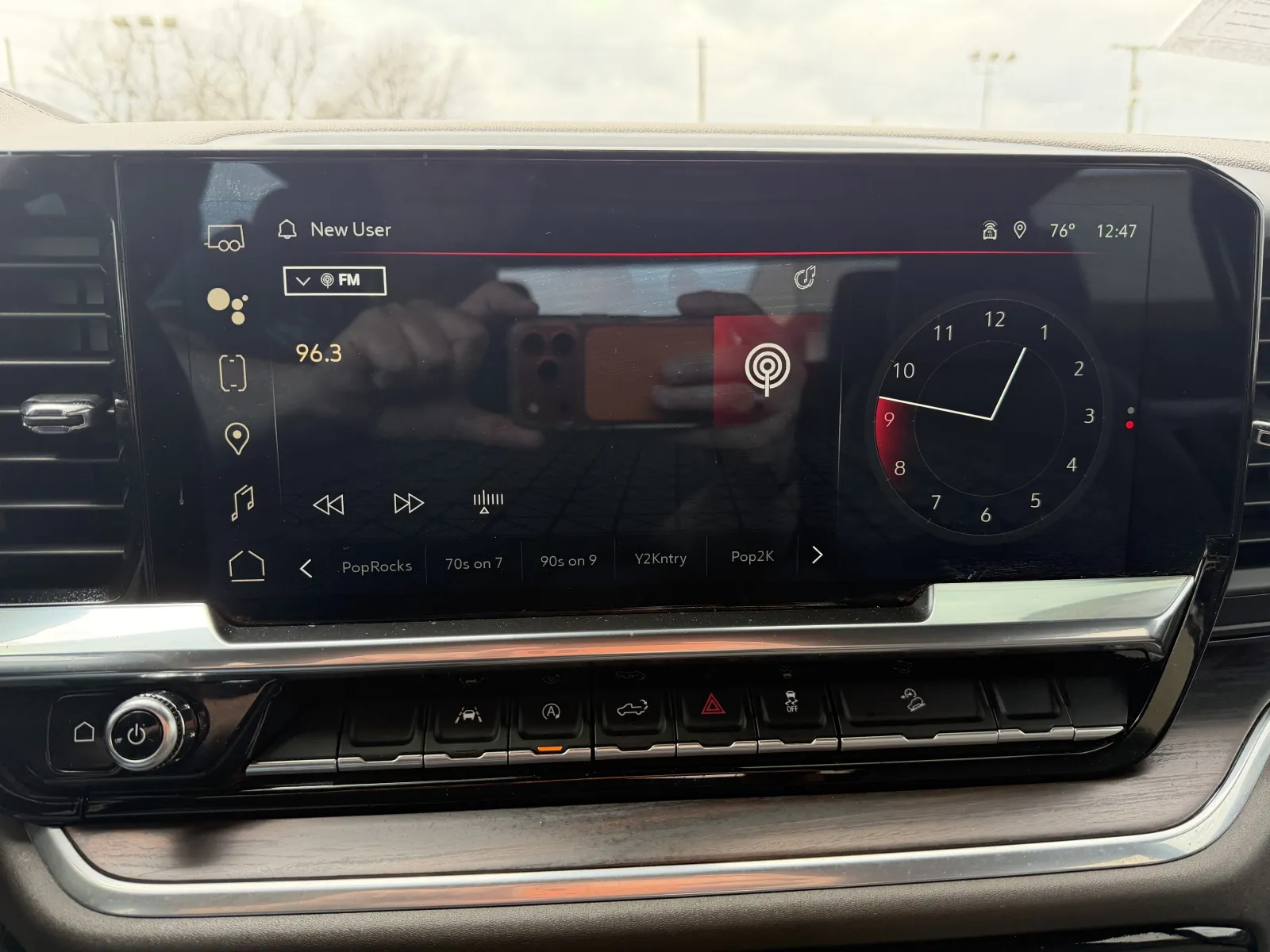 2022 GMC Sierra 1500 SLT - Photo 17