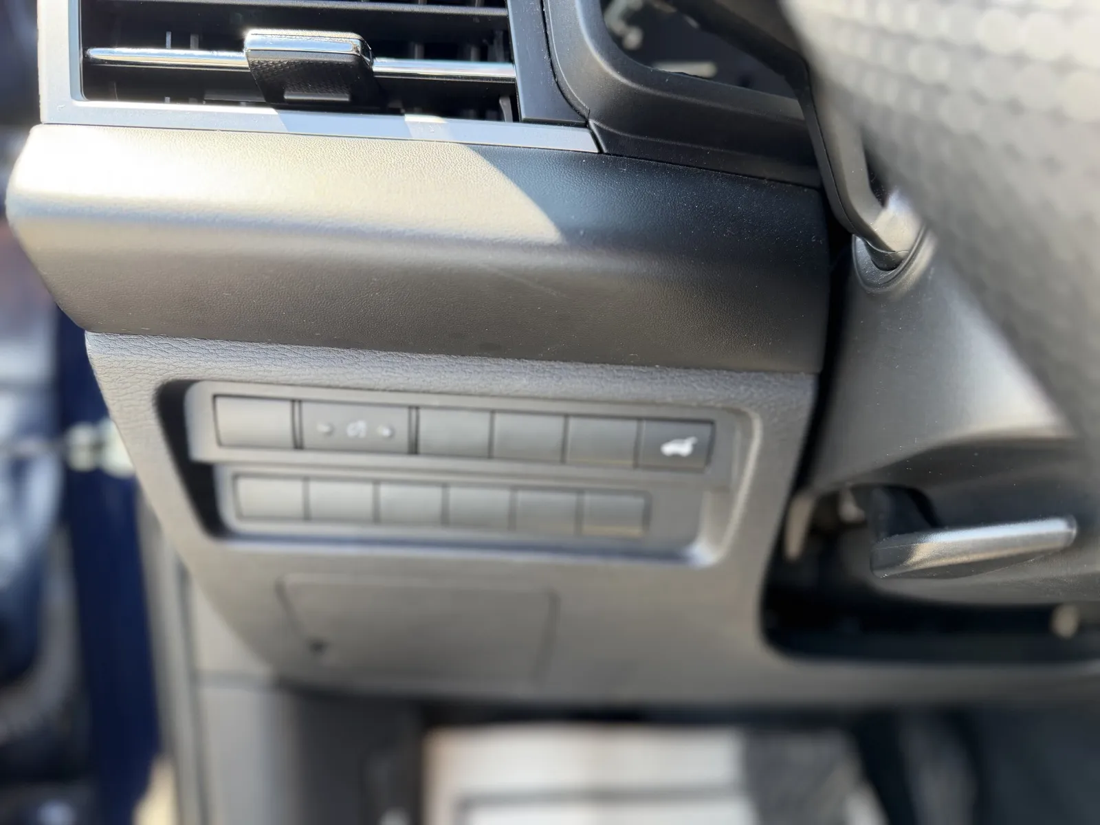 2024 Mitsubishi Outlander SE - Photo 12