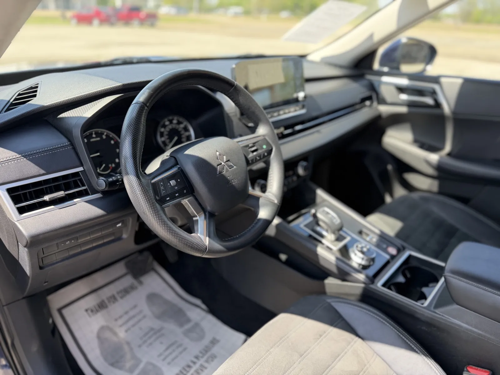 2024 Mitsubishi Outlander SE - Photo 21