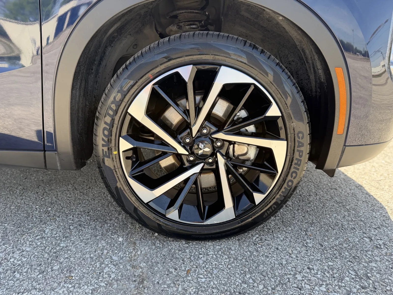2024 Mitsubishi Outlander SE - Photo 32