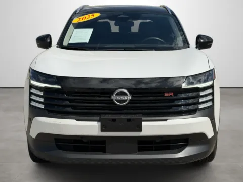 Photos of 2025 Nissan Kicks SR for sale in Blytheville, AR at Tri-State Motor Company