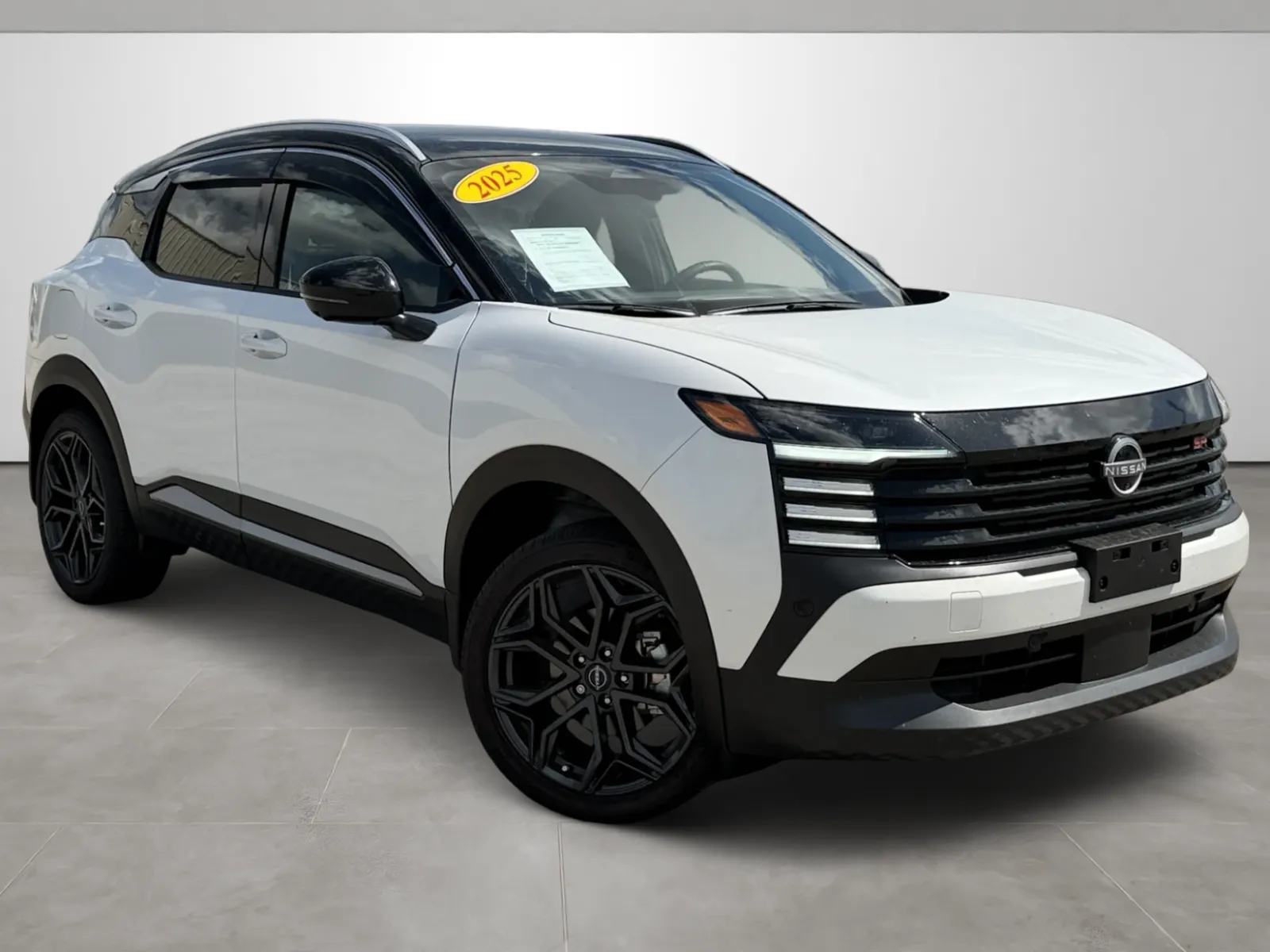 White 2025 Nissan Kicks SR for sale in Blytheville, AR