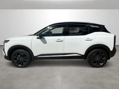 More photos of 2025 Nissan Kicks SR at Tri-State Motor Company, AR