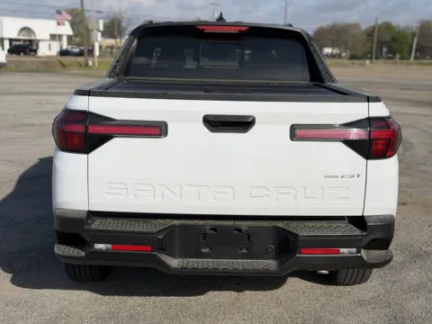 More photos of 2022 Hyundai SANTA CRUZ SEL Premium at Tri-State Motor Company, AR