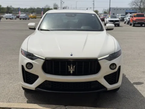 Photos of 2023 Maserati Levante Modena for sale in Blytheville, AR at Tri-State Motor Company