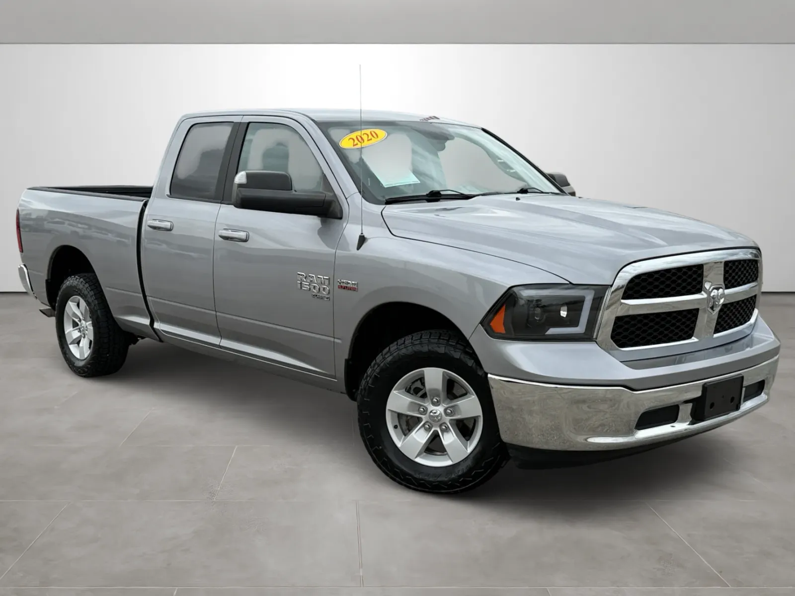 2020 RAM 1500 Classic SLT 4x4 Quad Cab 6'4's photo