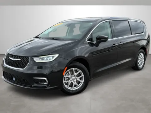 Another view of 2023 Chrysler Pacifica Touring L for sale in Blytheville, AR at Tri-State Motor Company