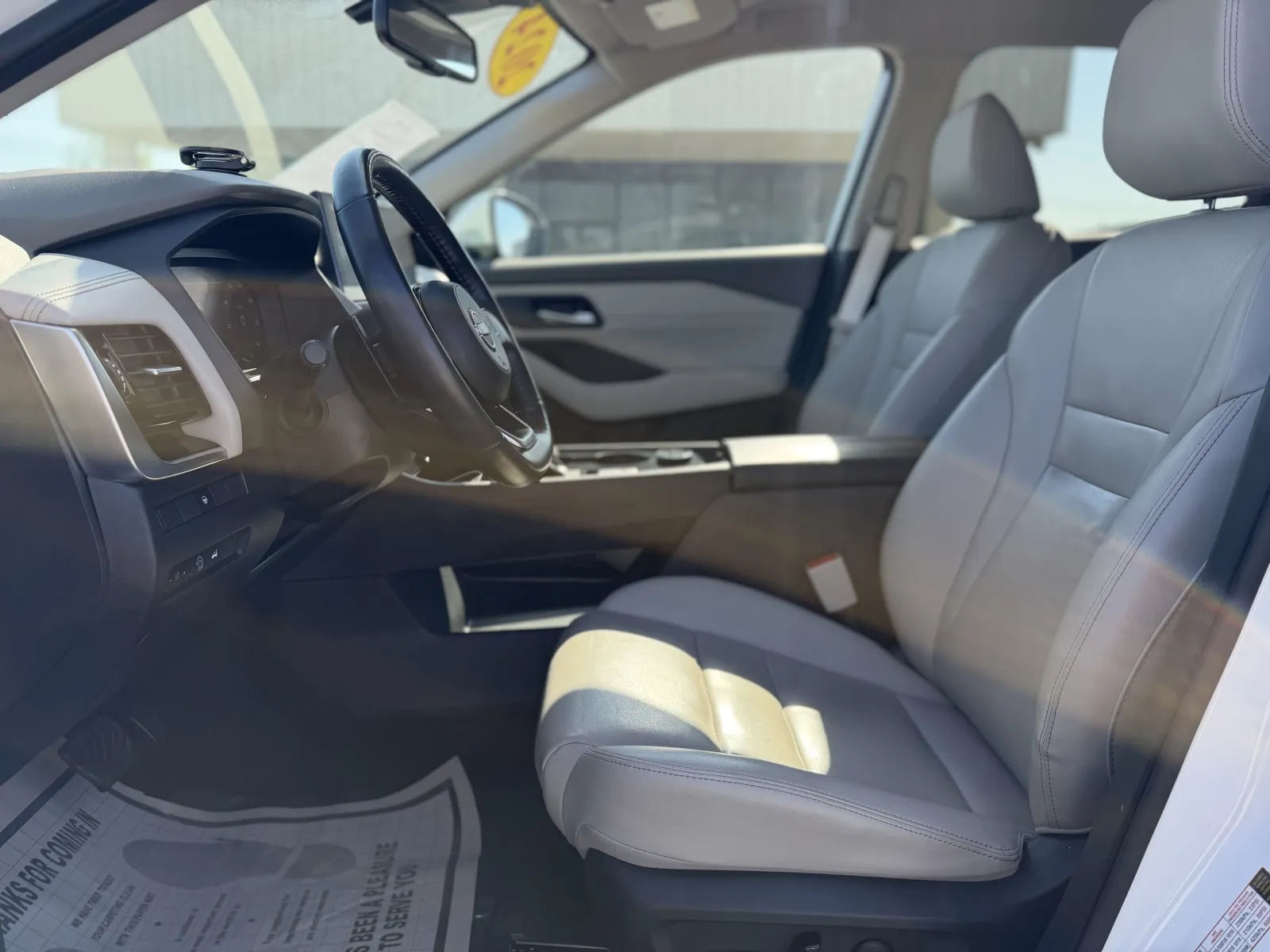 2024 Nissan Rogue SL - Photo 9