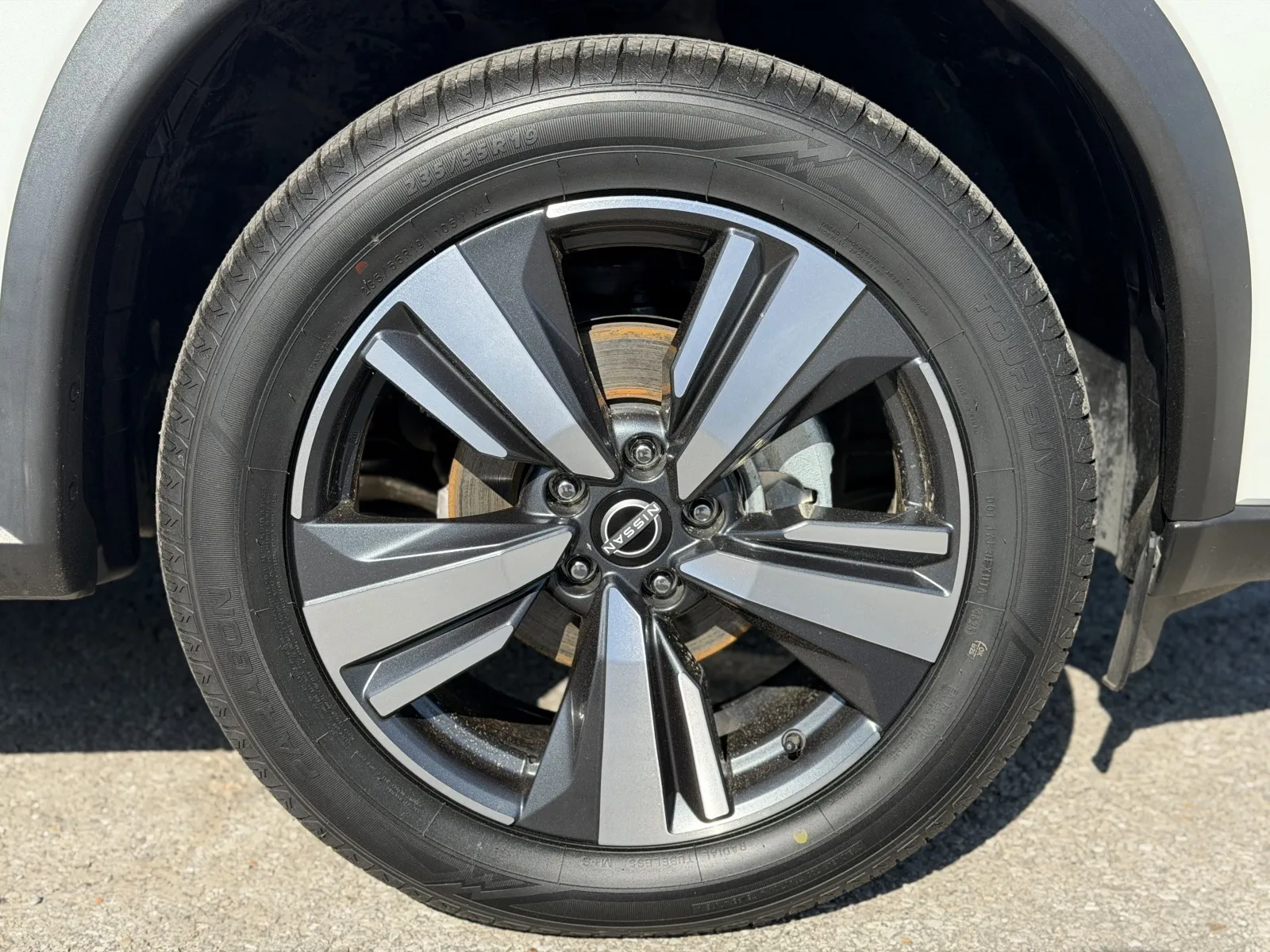 2024 Nissan Rogue SL - Photo 29
