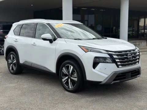 White 2024 Nissan Rogue SL for sale in Blytheville, AR