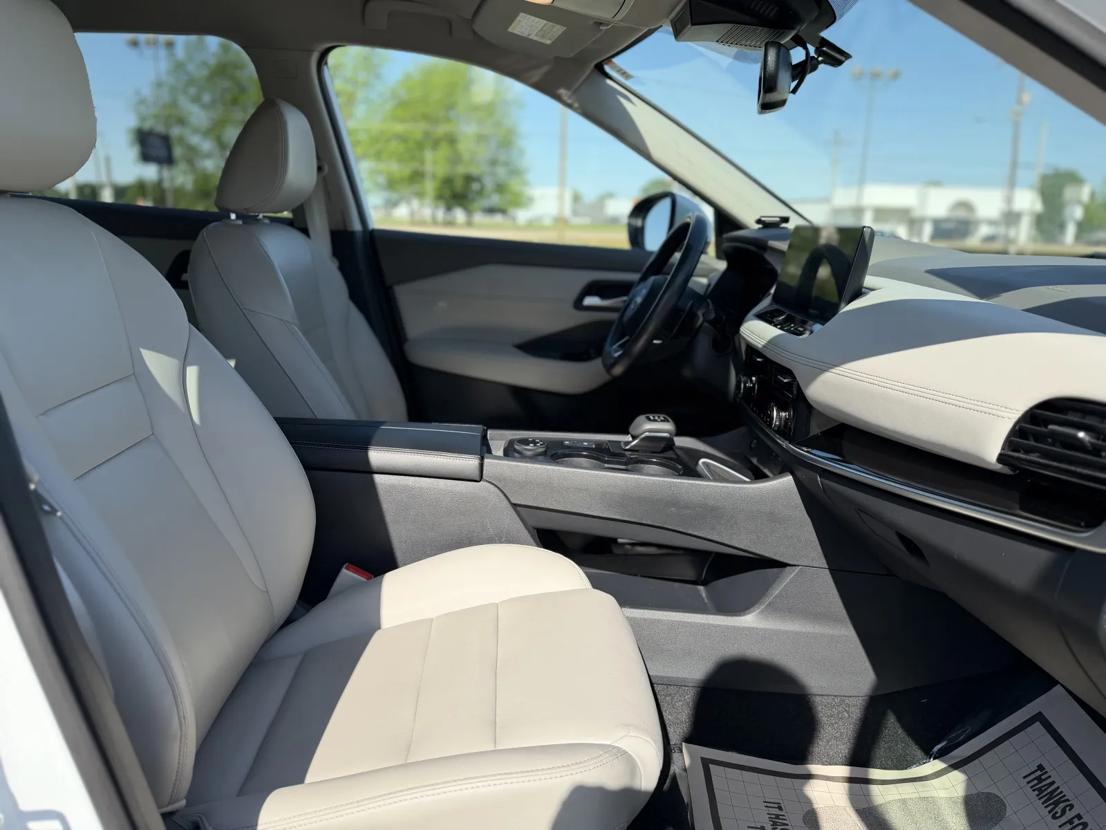 2024 Nissan Rogue SL - Photo 27