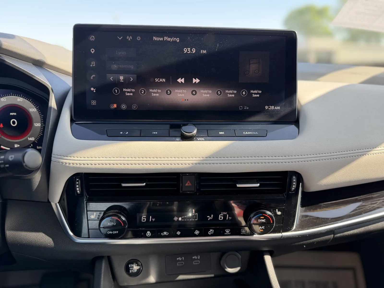 2024 Nissan Rogue SL - Photo 16