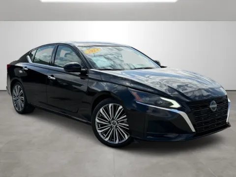 Black 2024 Nissan Altima 2.5 SL for sale in Blytheville, AR