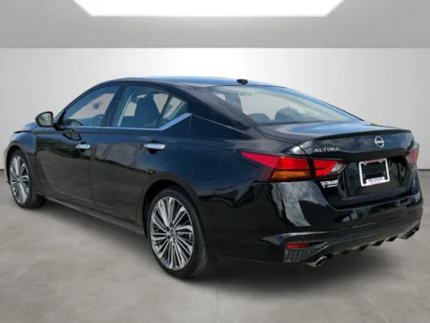 More photos of 2024 Nissan Altima 2.5 SL at Tri-State Motor Company, AR
