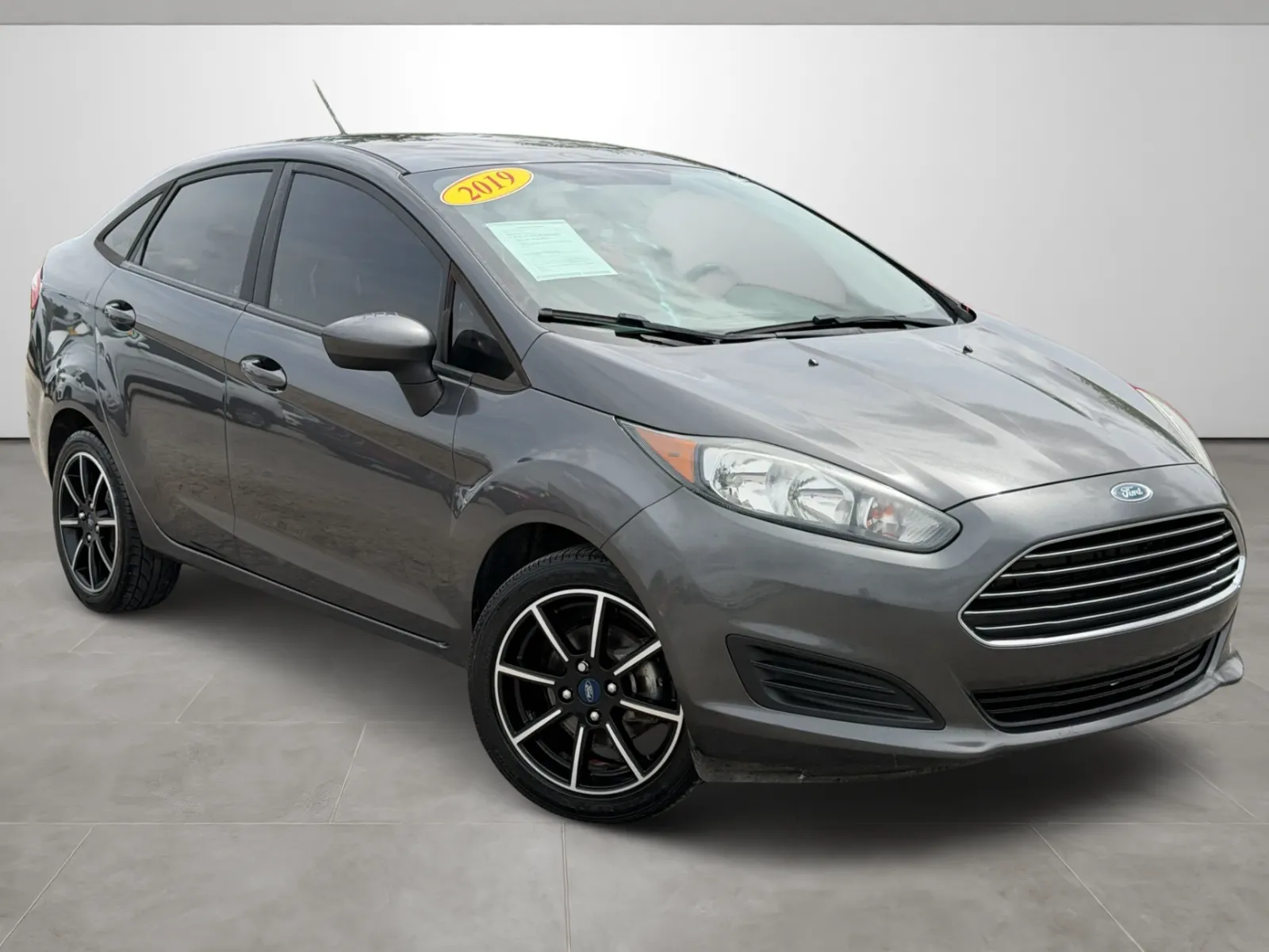 2019 Ford Fiesta SE Sedan's photo
