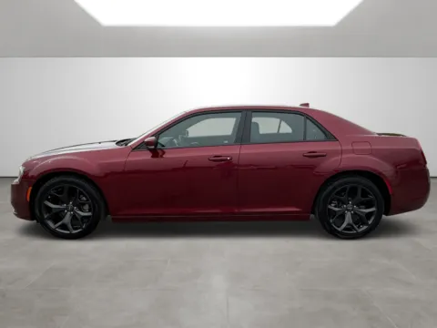 More photos of 2023 Chrysler 300 S V6 at Tri-State Motor Company, AR