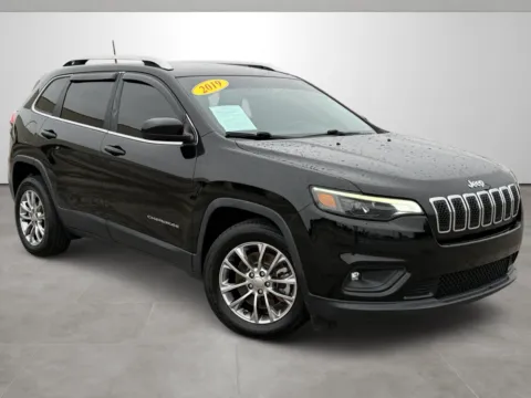 Black 2019 Jeep Cherokee for sale in Blytheville, AR