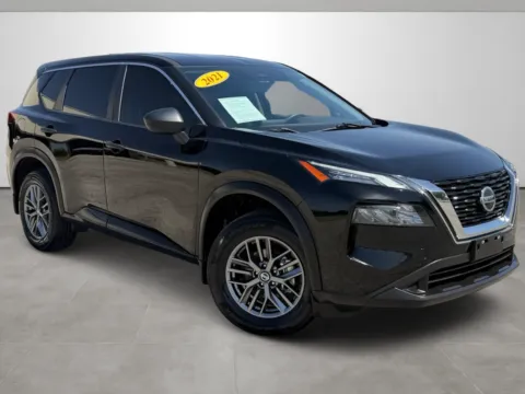 Black 2021 Nissan Rogue S for sale in Blytheville, AR