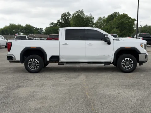 More photos of 2022 GMC Sierra 2500HD SLE at Tri-State Motor Company, AR