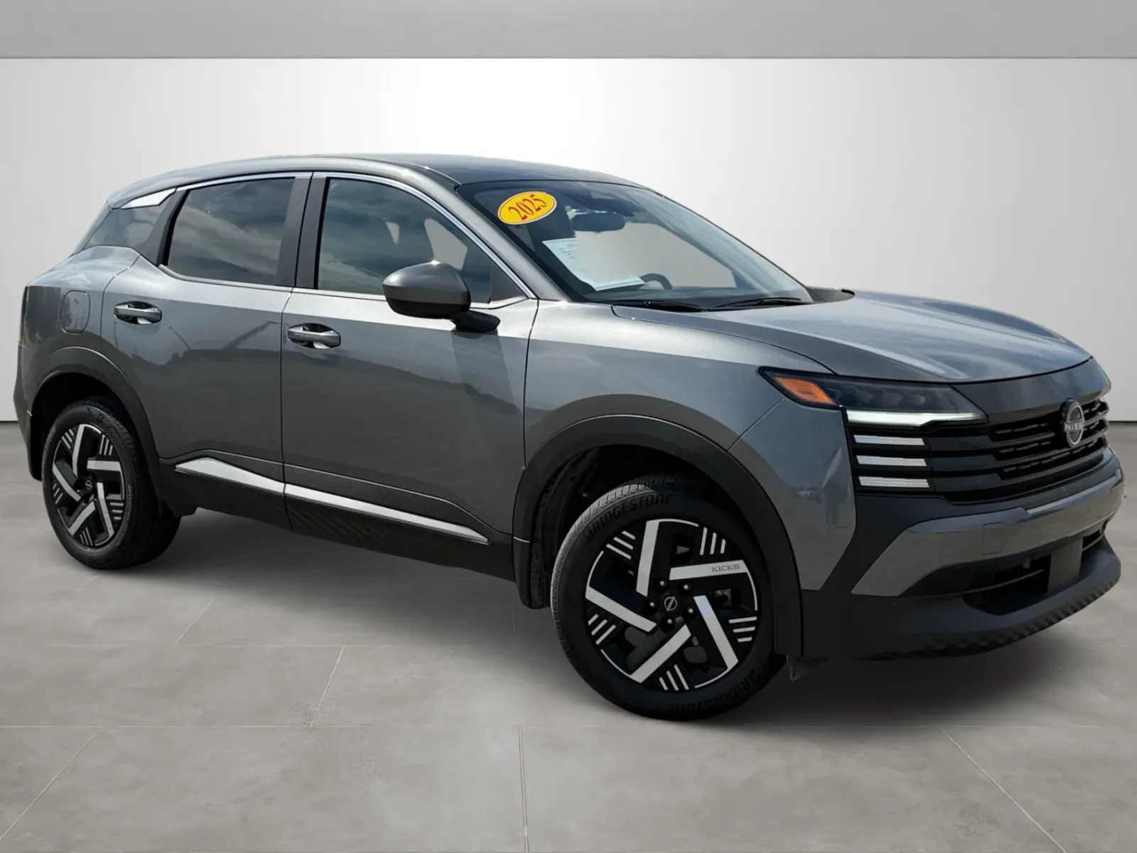 2025 Nissan Kicks's photo