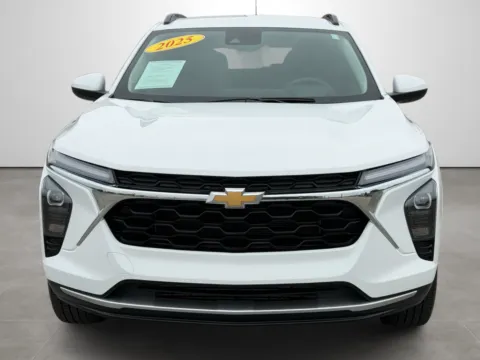 Photos of 2025 Chevrolet Trax LT for sale in Blytheville, AR at Tri-State Motor Company