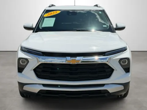 Photos of 2025 Chevrolet Trailblazer LT for sale in Blytheville, AR at Tri-State Motor Company