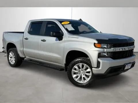Silver 2019 Chevrolet Silverado 1500 Custom for sale in Blytheville, AR