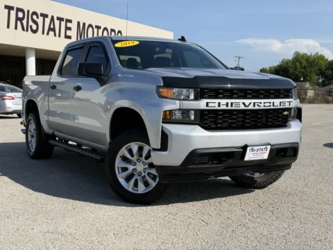 Silver 2019 Chevrolet Silverado 1500 Custom for sale in Blytheville, AR