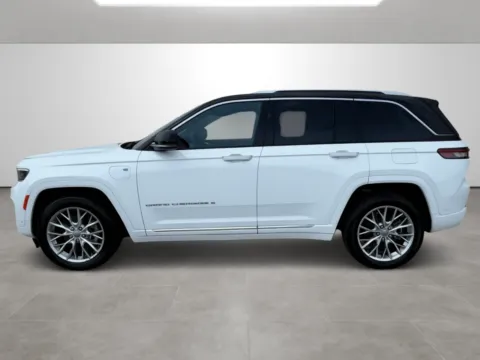 More photos of 2023 Jeep Grand Cherokee Summit at Tri-State Motor Company, AR