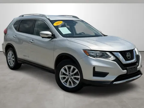 Silver 2018 Nissan Rogue for sale in Blytheville, AR