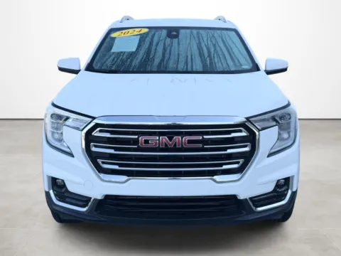 Photos of 2024 GMC Terrain SLT for sale in Blytheville, AR at Tri-State Motor Company