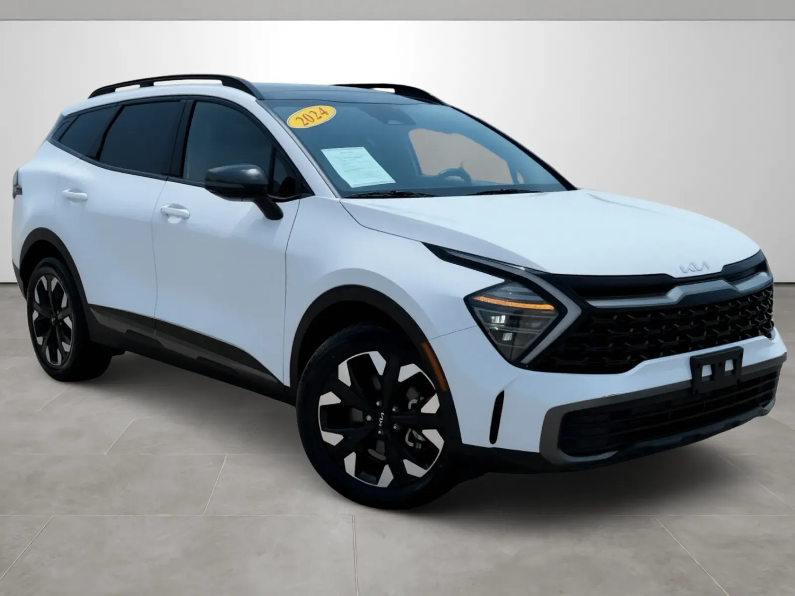 White 2024 Kia Sportage X-Line for sale in Blytheville, AR
