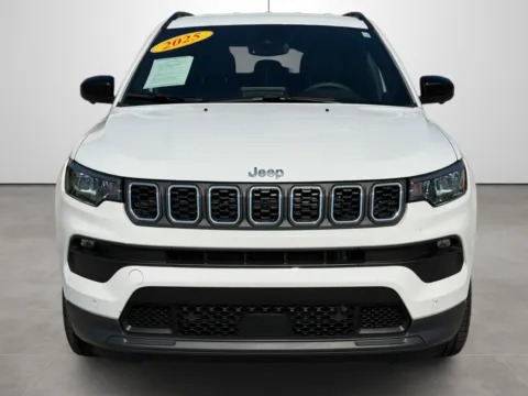 Photos of 2025 Jeep Compass Latitude for sale in Blytheville, AR at Tri-State Motor Company