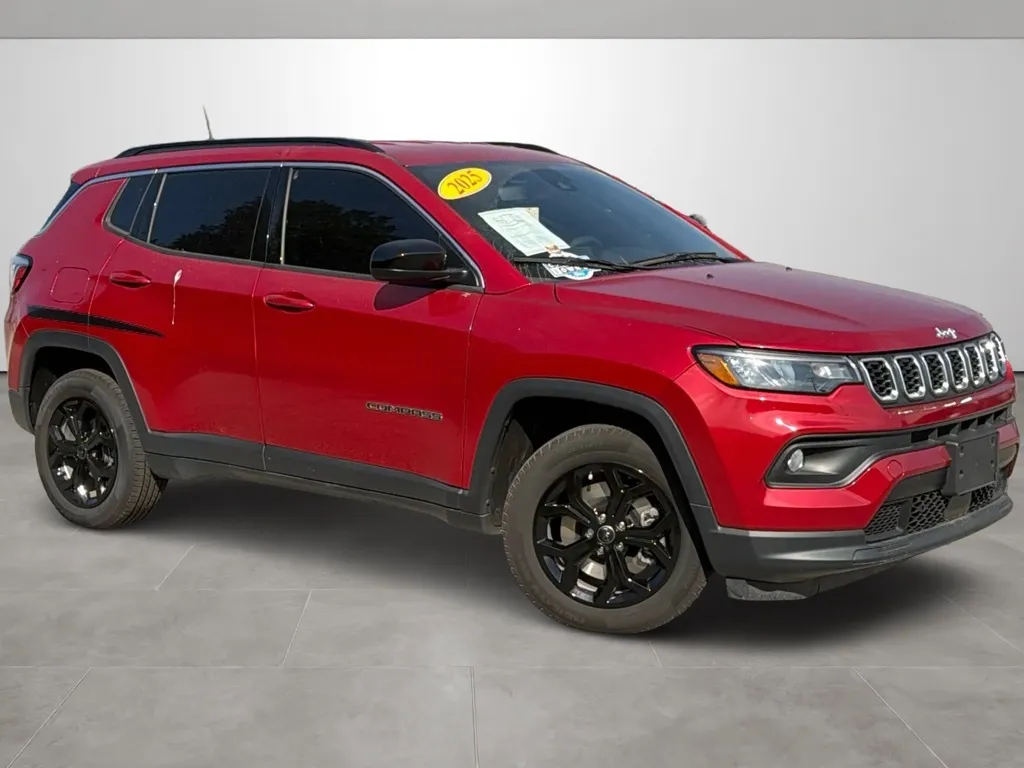 Red 2025 Jeep Compass Latitude for sale in Blytheville, AR