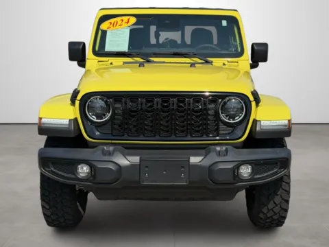 Photos of 2024 Jeep Gladiator Willys for sale in Blytheville, AR at Tri-State Motor Company