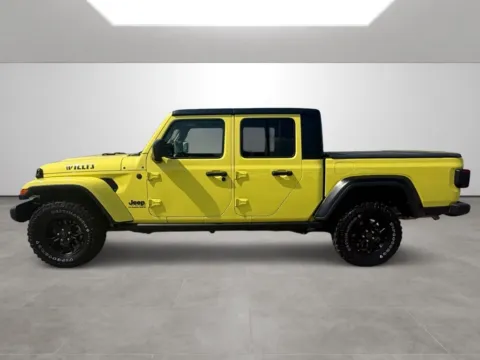 More photos of 2024 Jeep Gladiator Willys at Tri-State Motor Company, AR