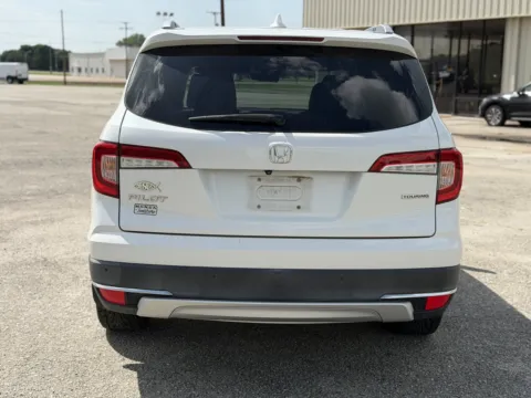 Another view of 2020 Honda Pilot Touring w/Rear Captain's Chairs for sale in Blytheville, AR at Tri-State Motor Company