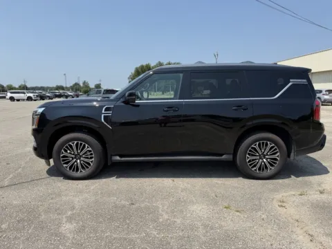 Photos of 2025 Nissan Armada SL for sale in Blytheville, AR at Tri-State Motor Company