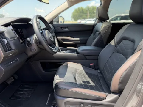 More photos of 2025 Nissan Pathfinder Platinum at Tri-State Motor Company, AR