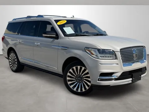 White 2019 Lincoln Navigator L Reserve for sale in Blytheville, AR