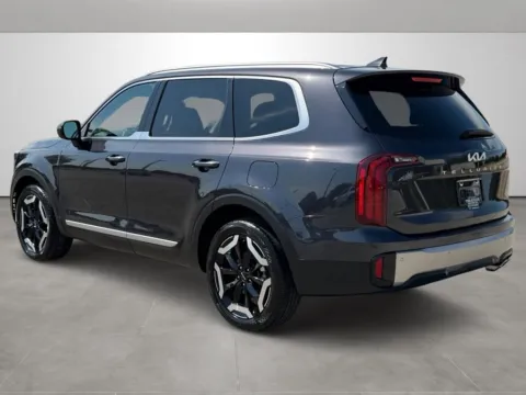 More photos of 2025 Kia Telluride S at Tri-State Motor Company, AR