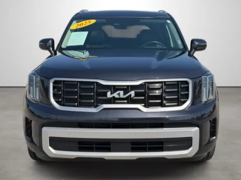 Photos of 2025 Kia Telluride S for sale in Blytheville, AR at Tri-State Motor Company