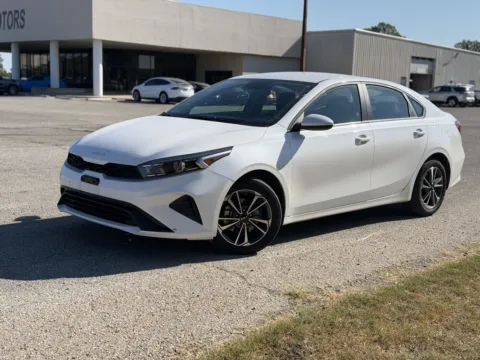 White 2024 Kia Forte for sale in Blytheville, AR
