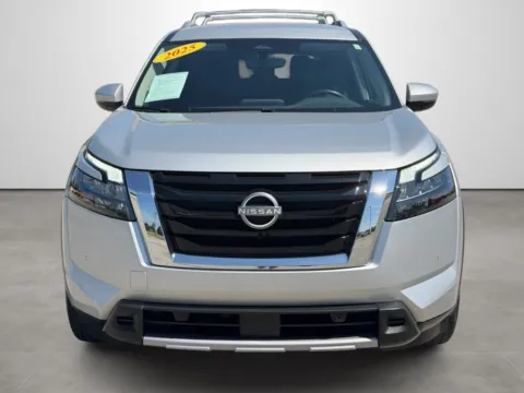 Photos of 2025 Nissan Pathfinder SL for sale in Blytheville, AR at Tri-State Motor Company
