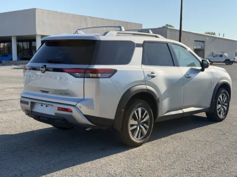 Another view of 2025 Nissan Pathfinder SL for sale in Blytheville, AR at Tri-State Motor Company
