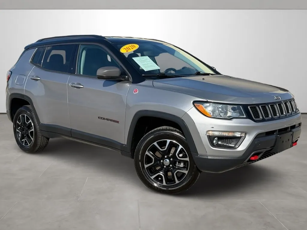 Silver 2020 Jeep Compass Trailhawk for sale in Blytheville, AR