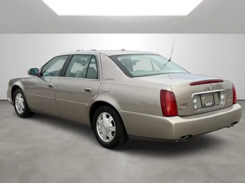 More photos of 2004 Cadillac DeVille at Tri-State Motor Company, AR