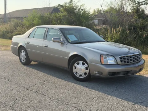 More photos of 2004 Cadillac DeVille at Tri-State Motor Company, AR