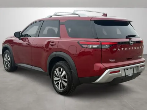 More photos of 2024 Nissan Pathfinder SL at Tri-State Motor Company, AR