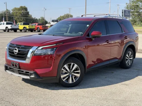 Red 2024 Nissan Pathfinder SL for sale in Blytheville, AR